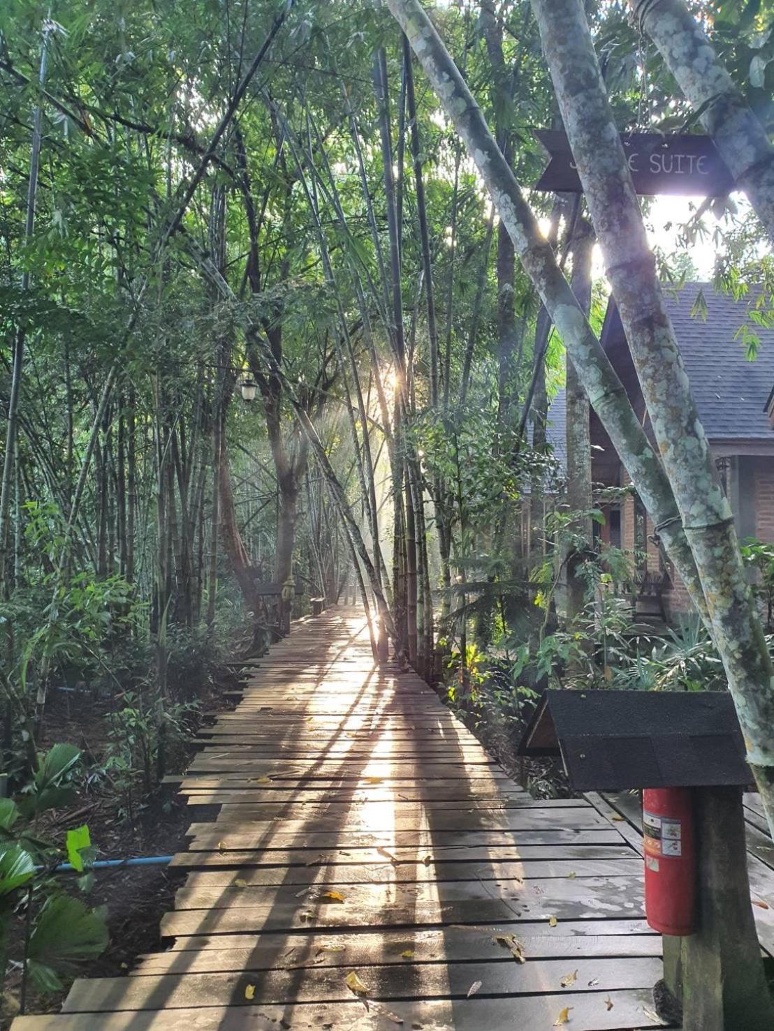 Kung Nok Tha Resort Nakhon Si Thammarat Bagian luar foto
